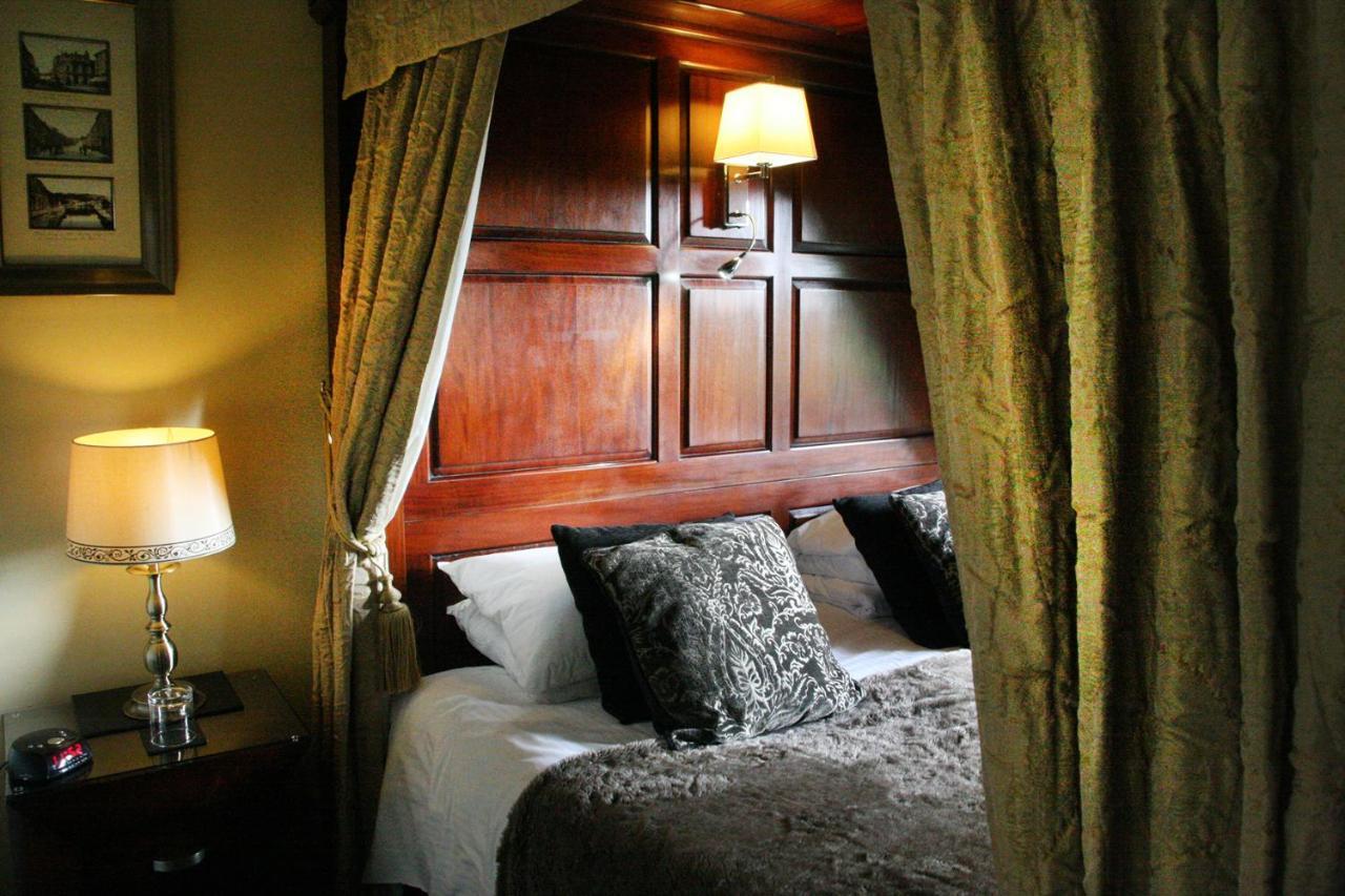 Townhouse Rooms ทรูโร ภายนอก รูปภาพ